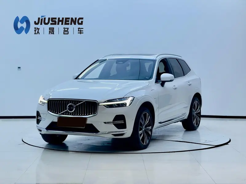 Volvo XC60 PHEV, 2022