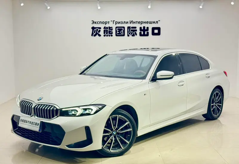 BMW 3-Series, 2023