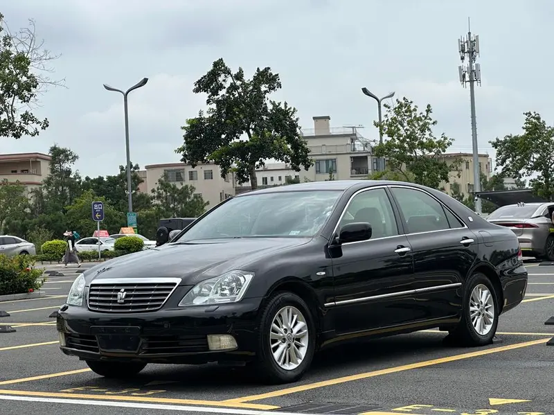 Toyota Crown, 2006
