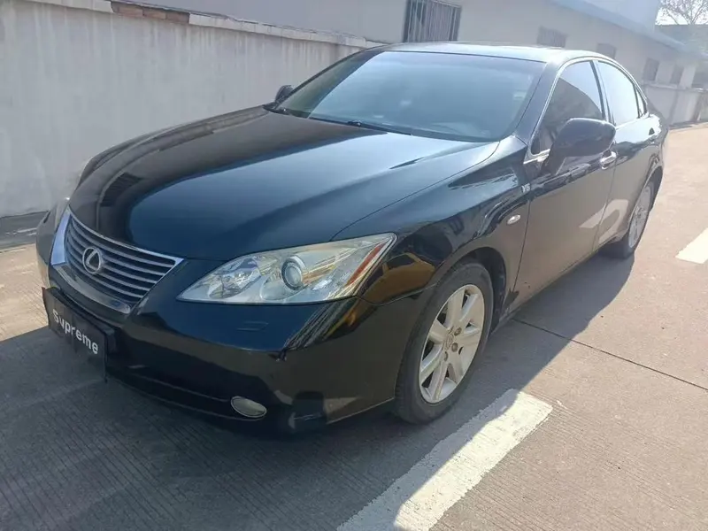 Lexus ES, 2010