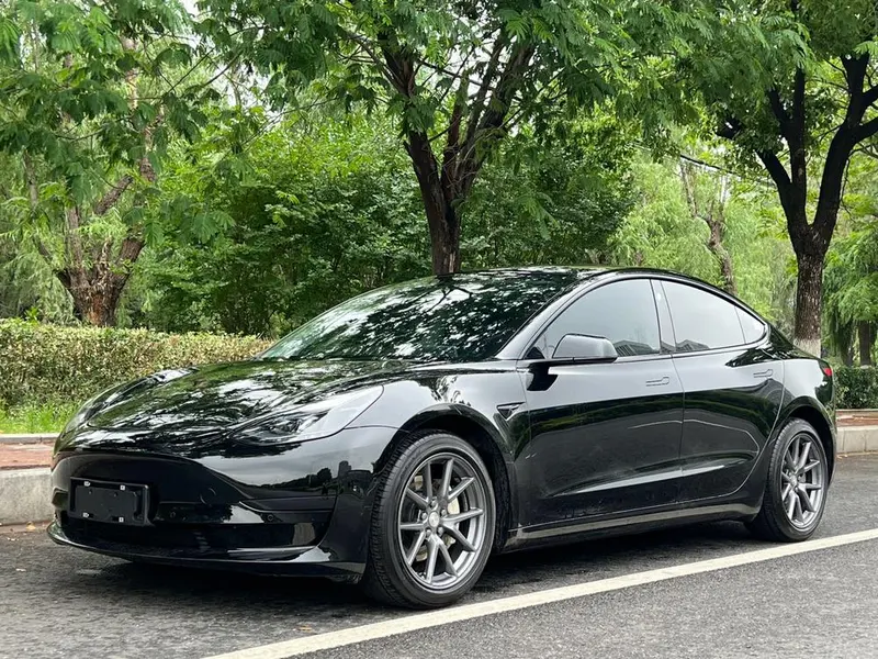 Tesla Model 3, 2022