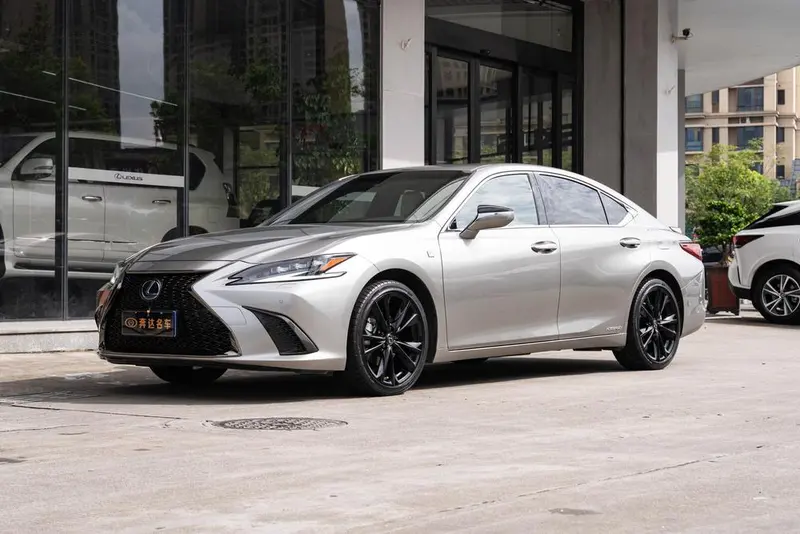 Lexus ES, 2021