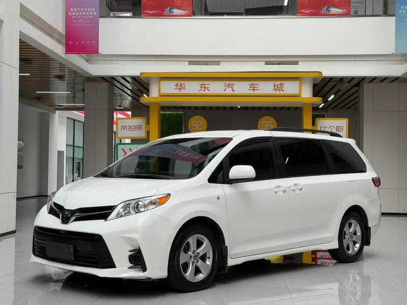 Toyota Sienna, 2020