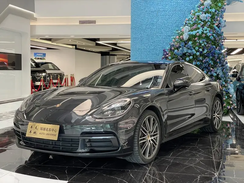 Porsche Panamera, 2017