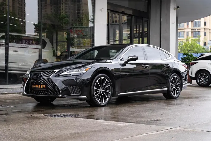 Lexus LS, 2021
