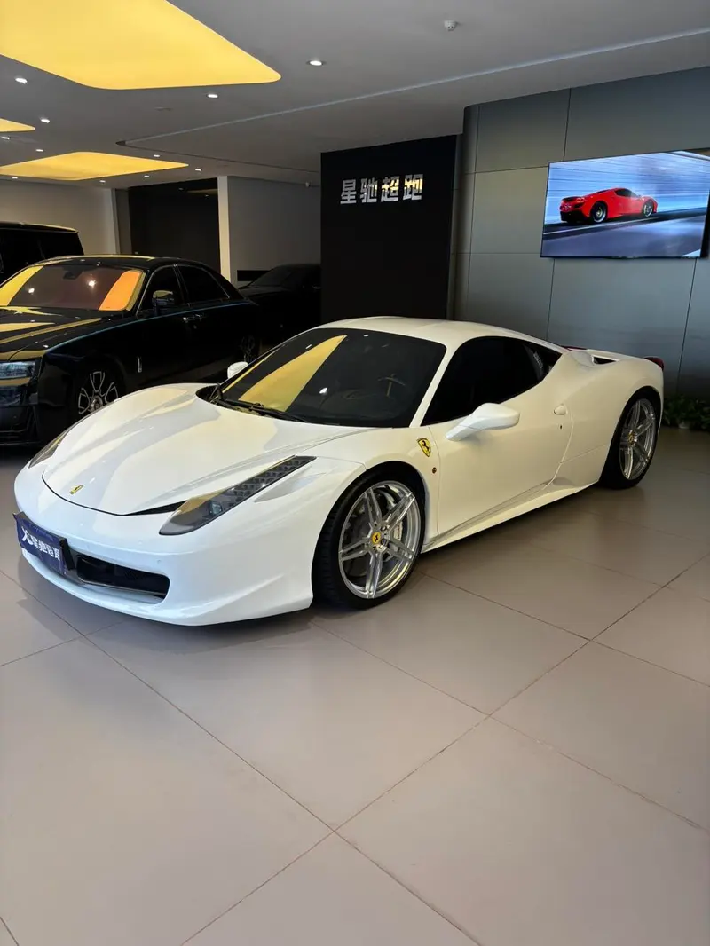 Ferrari 458, 2011