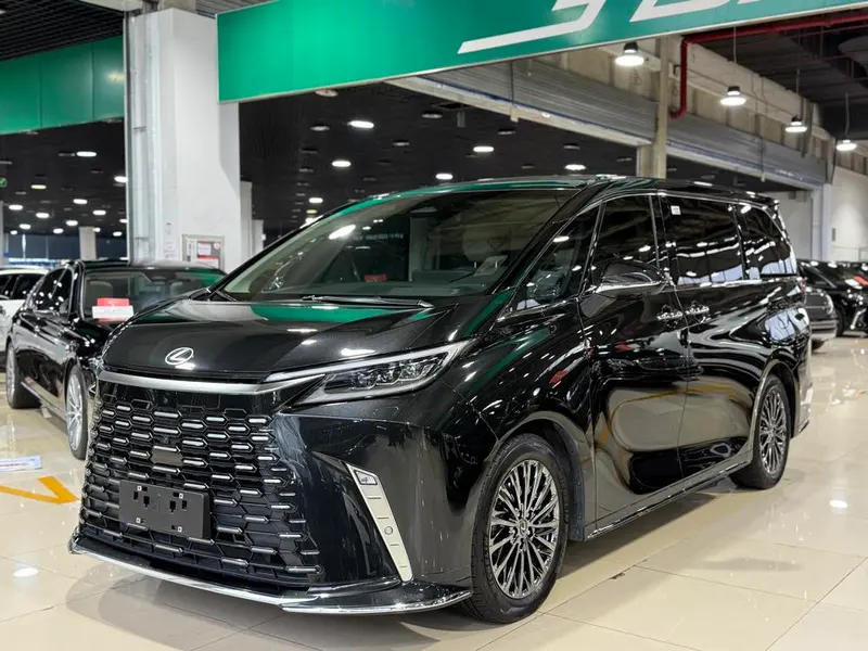 Lexus LM, 2023