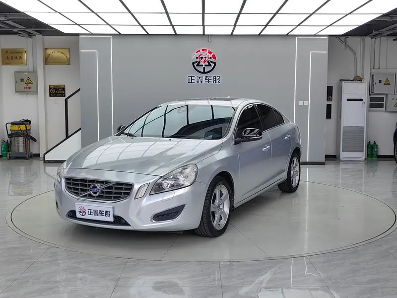 Volvo S60 (Import), 2013
