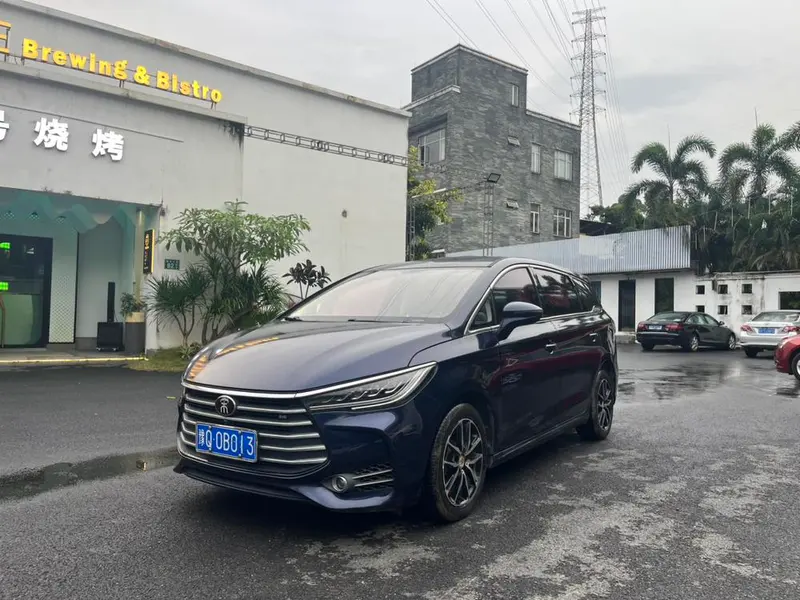 BYD Song MAX, 2017