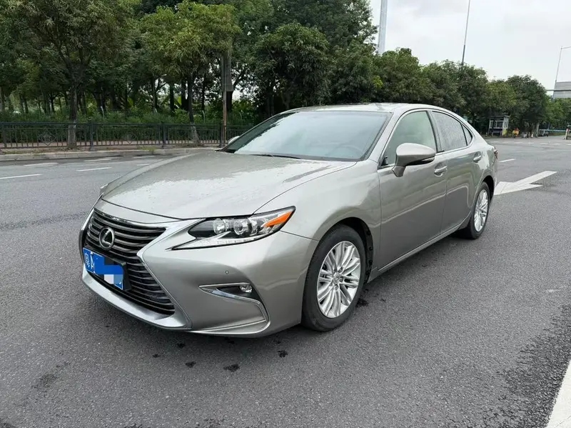 Lexus ES, 2017