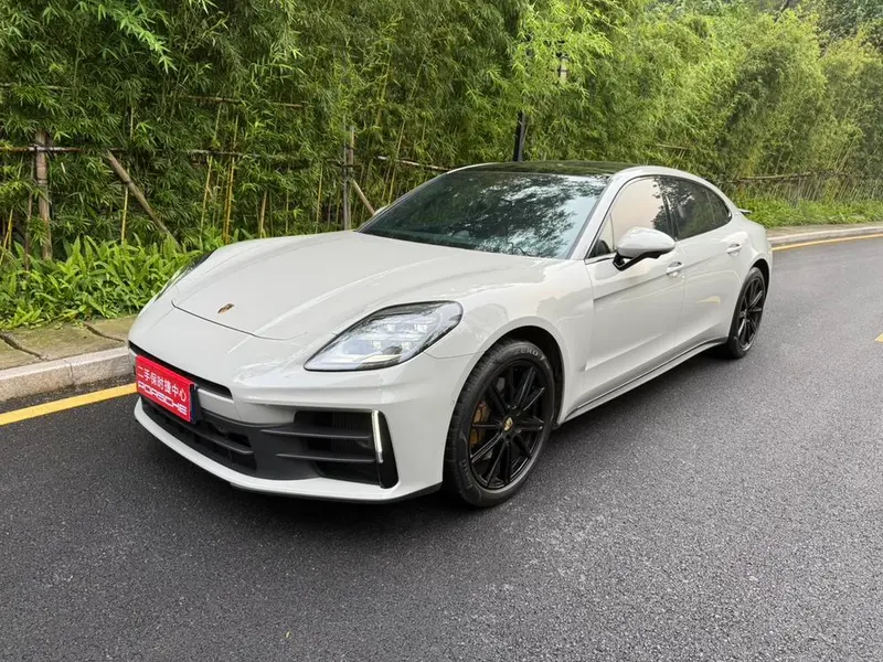 Porsche Panamera, 2024