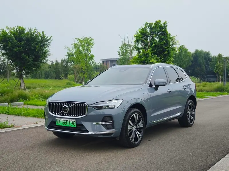Volvo XC60 PHEV, 2023