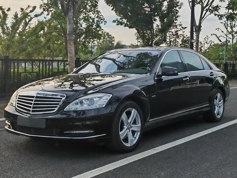 Mercedes-Benz S-Class, 2011