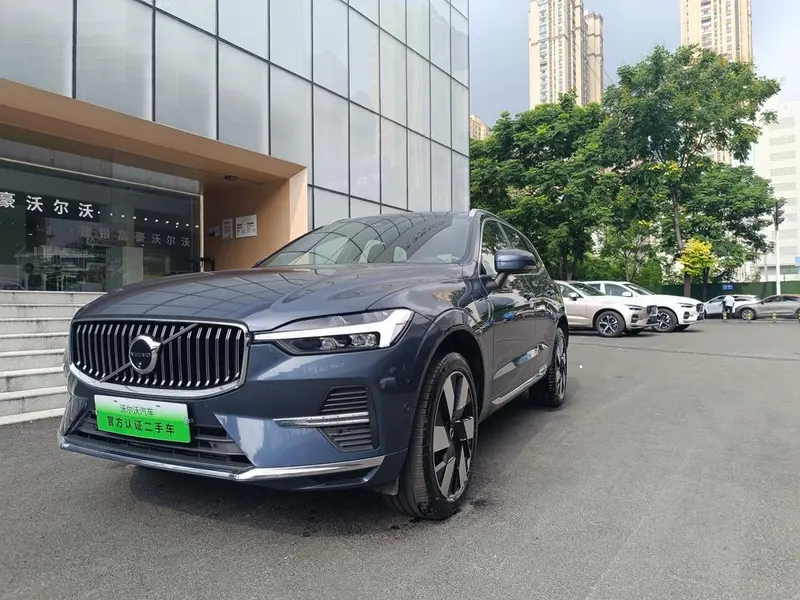 Volvo XC60 PHEV, 2024