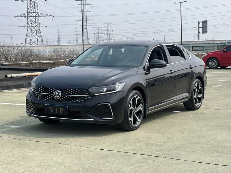 Volkswagen Passat, 2025