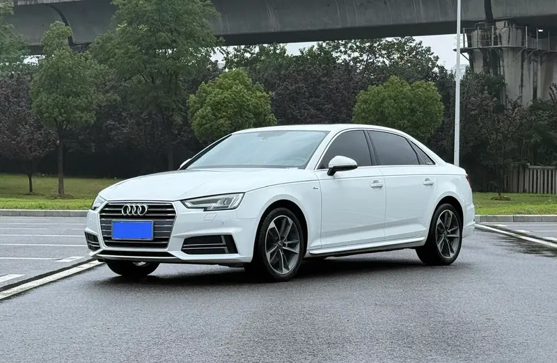 Audi A4L, 2018