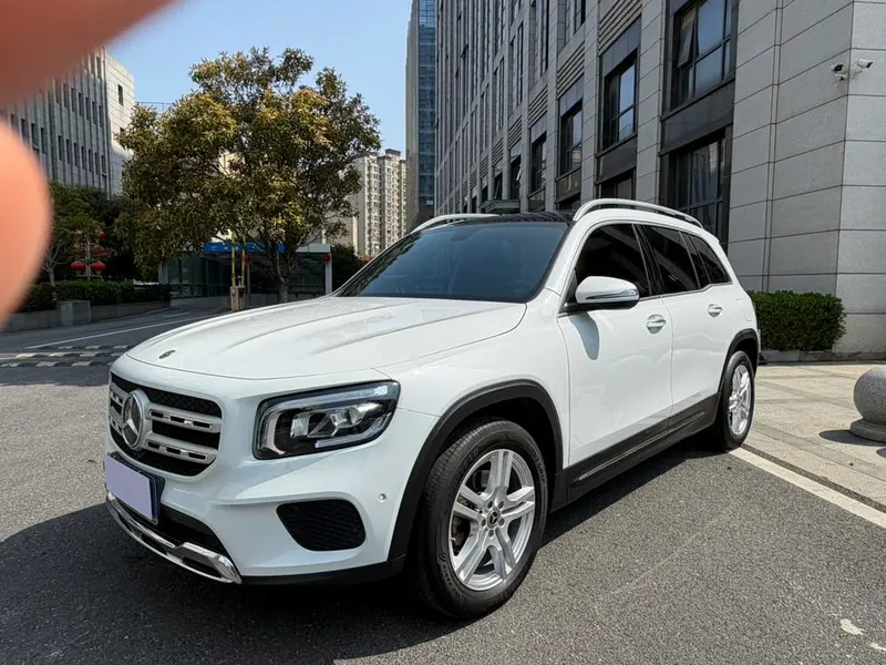 Mercedes-Benz GLB, 2020