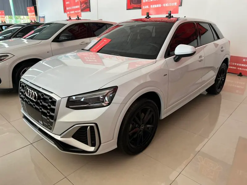 Audi Q2L, 2024