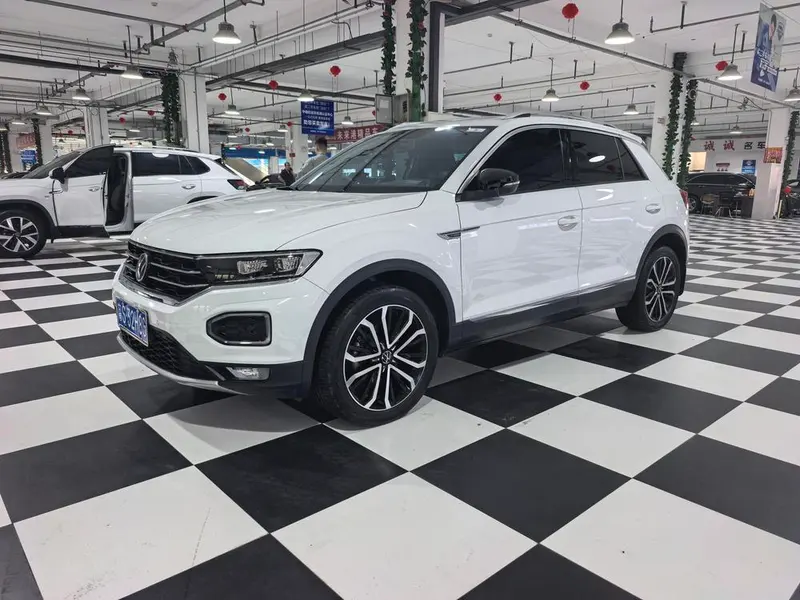 Volkswagen T-Roc, 2022