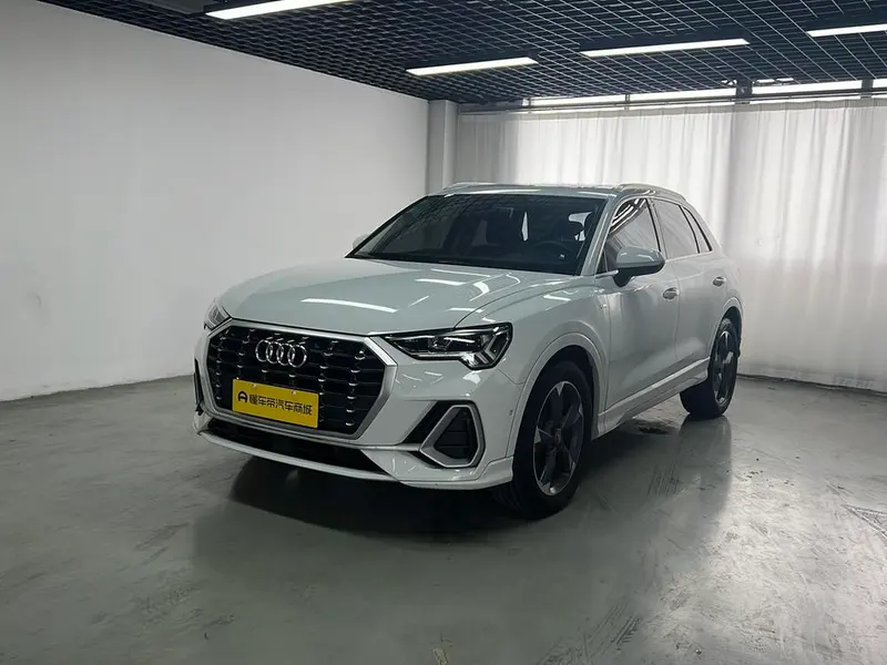 Audi Q3, 2021