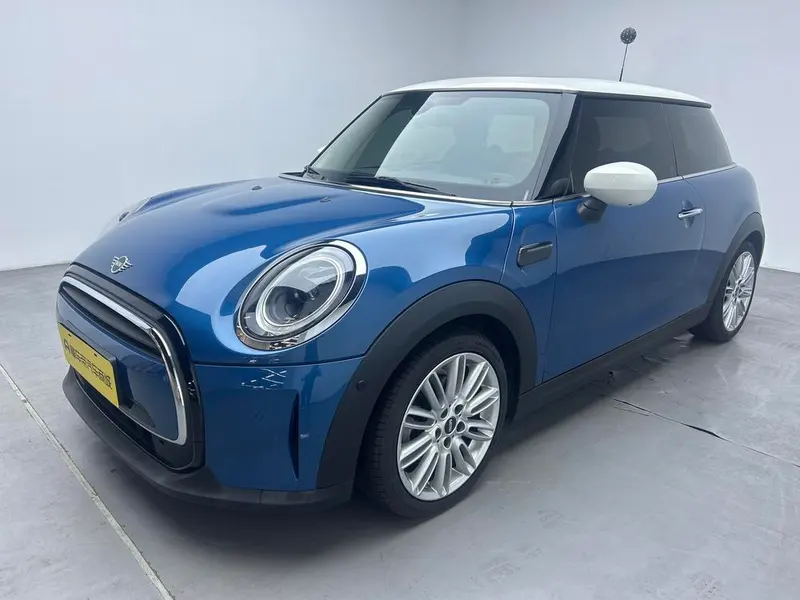 MINI MINI, 2022