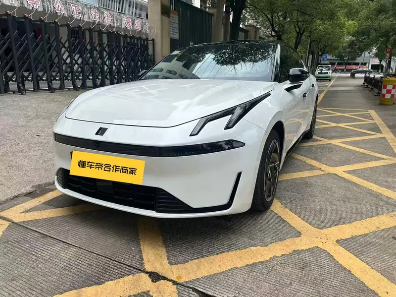 Lynk & Co 07 EM-P, 2024