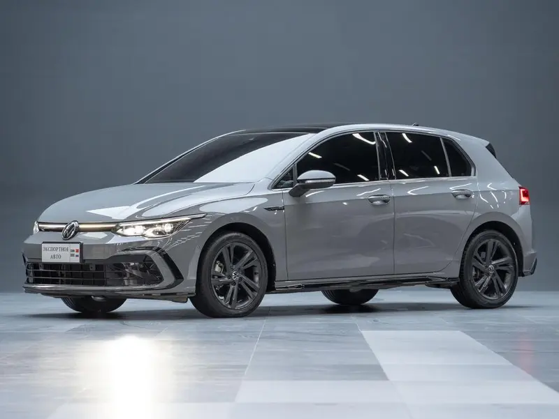 Volkswagen Golf, 2022