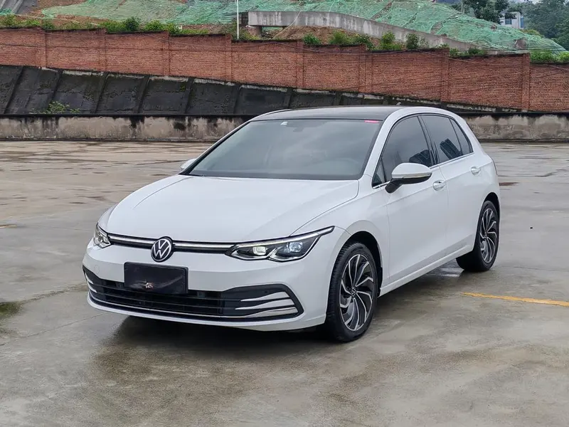 Volkswagen Golf, 2021