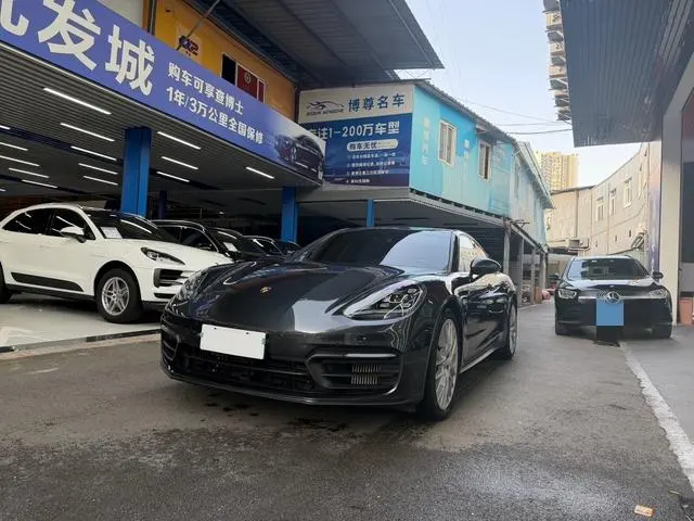Porsche Panamera, 2023