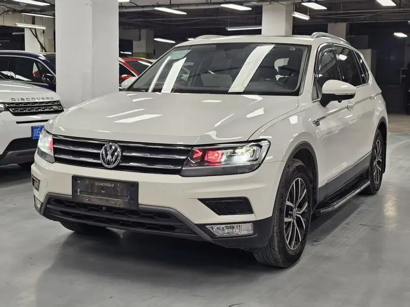 Volkswagen Tiguan L, 2017