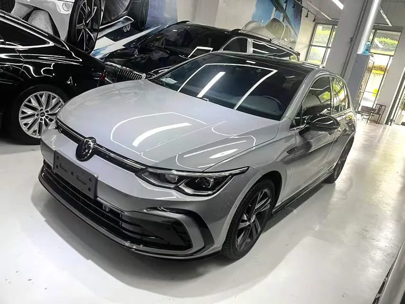 Volkswagen Golf, 2023