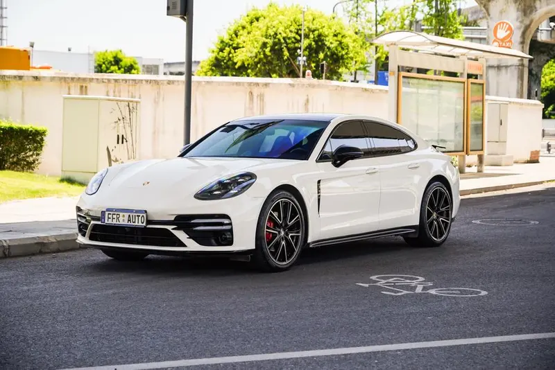 Porsche Panamera, 2017