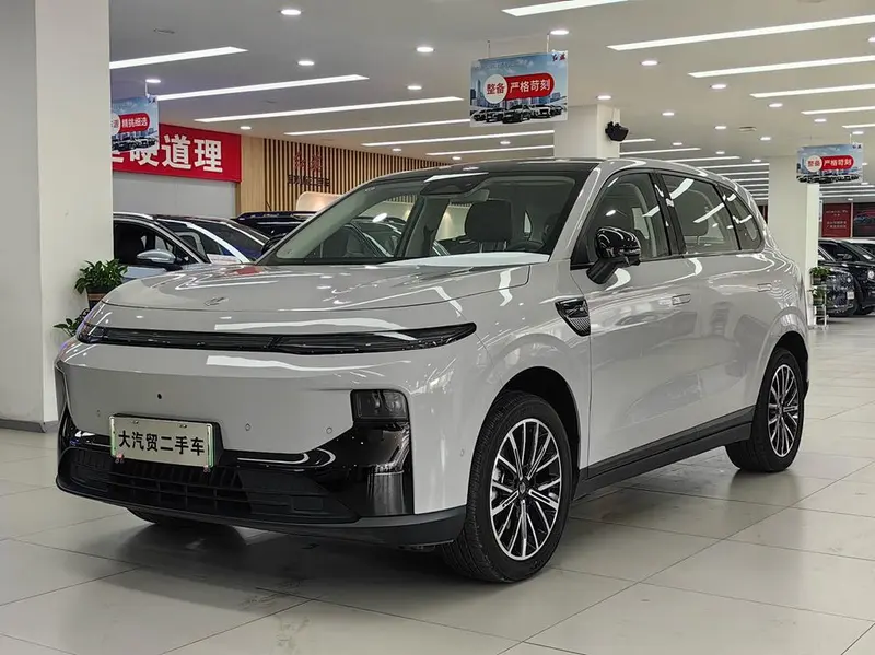 Leapmotor B10, 2025