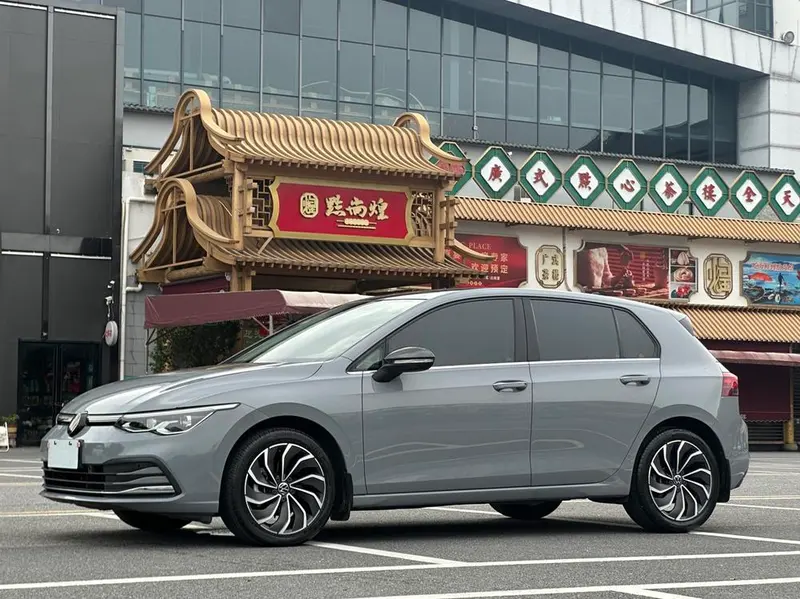 Volkswagen Golf, 2021