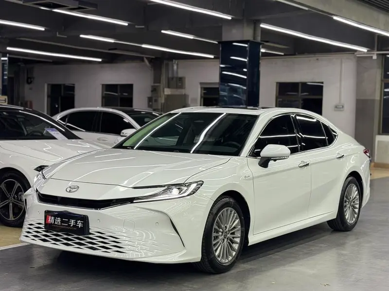 Toyota Camry, 2024