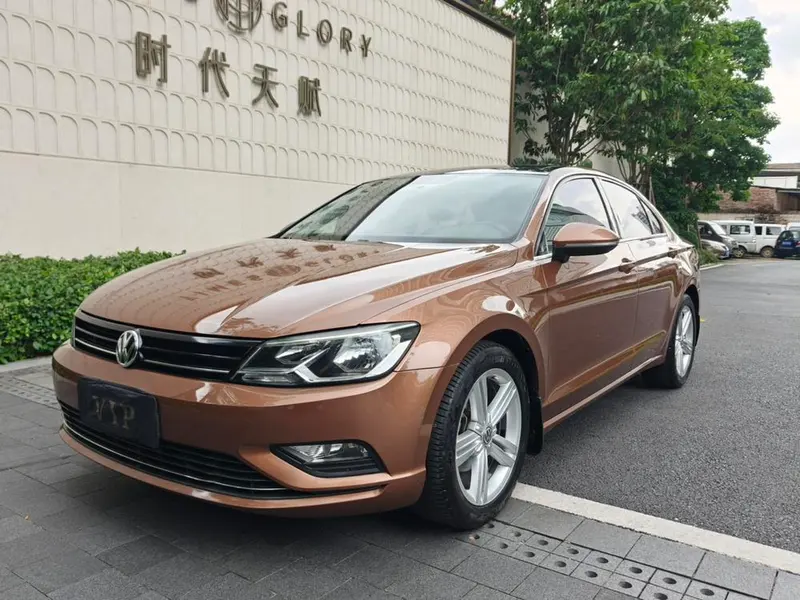 Volkswagen Lamando, 2015