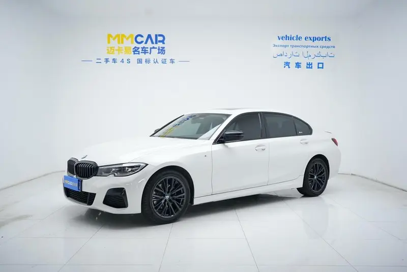 BMW 3-Series, 2022