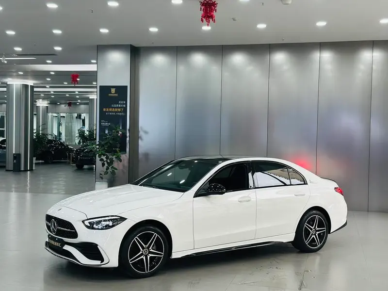 Mercedes-Benz C-Class, 2024