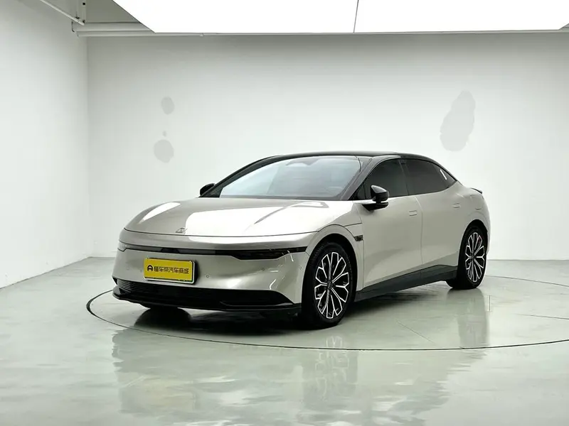 Zeekr 007, 2024