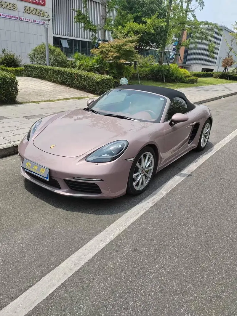 Porsche 718, 2022