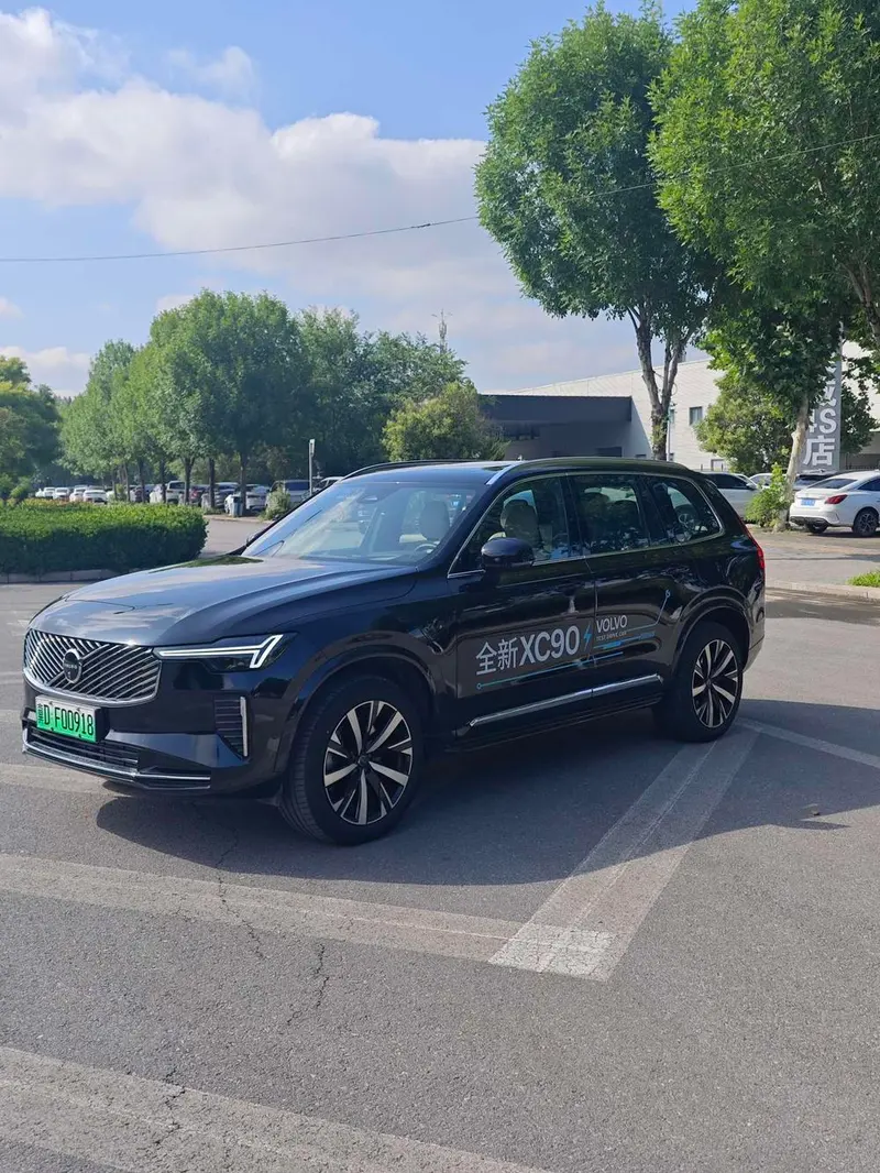Volvo XC90 PHEV, 2025