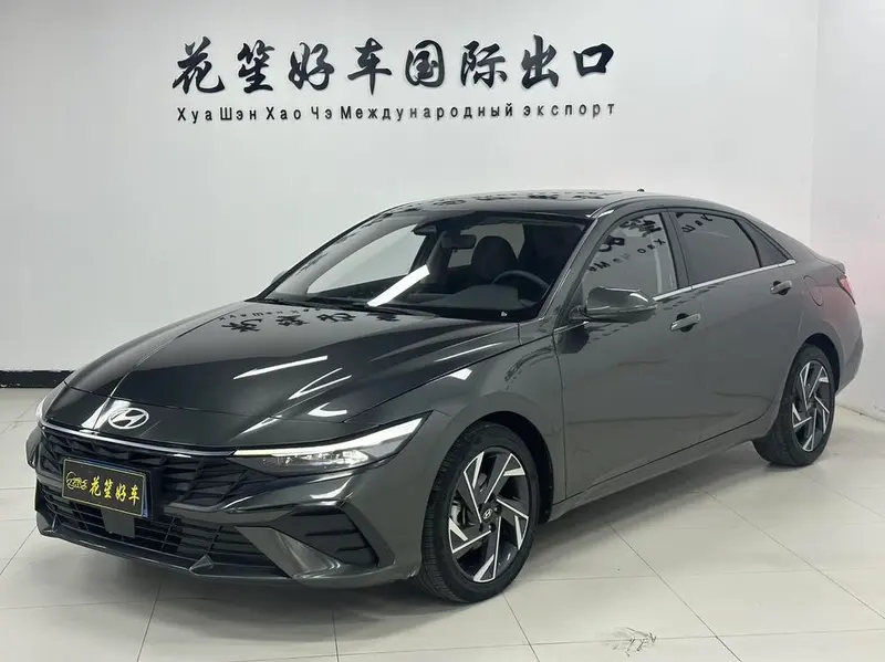 Hyundai Elantra, 2023