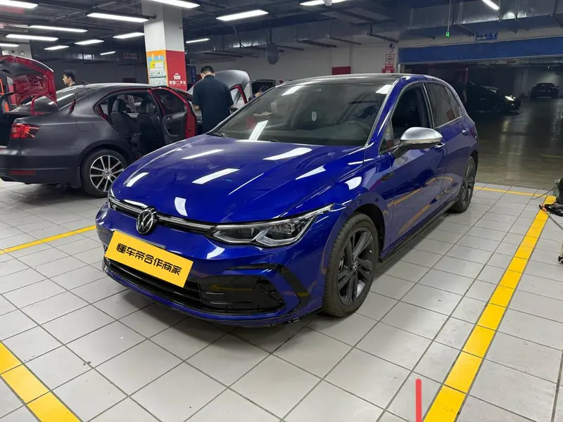 Volkswagen Golf, 2021