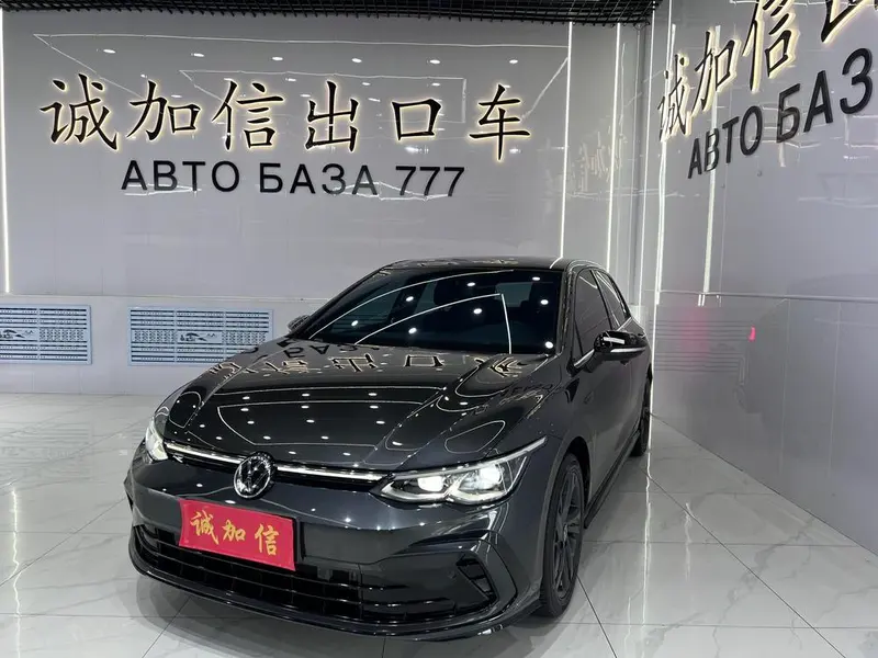 Volkswagen Golf, 2023