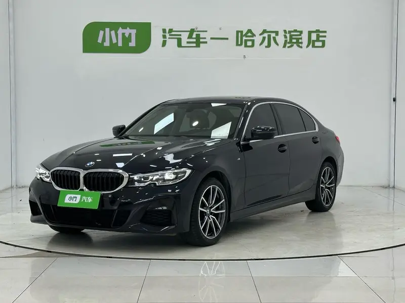 BMW 3-Series, 2022