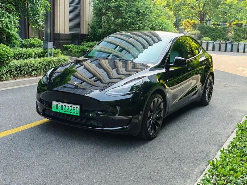 Tesla Model Y, 2022