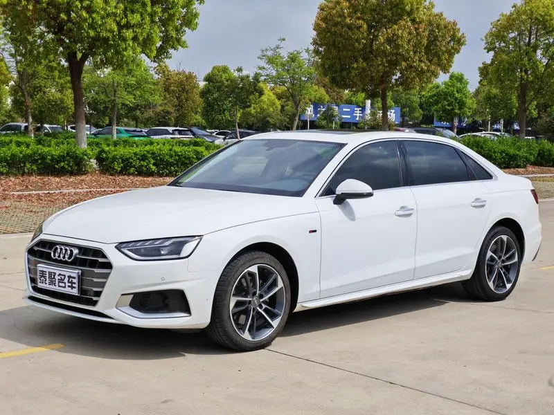 Audi A4L, 2022