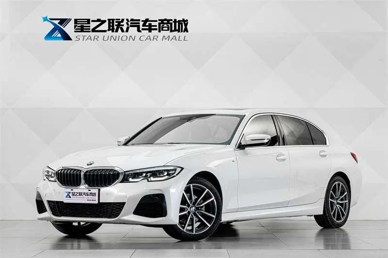 BMW 3-Series, 2022