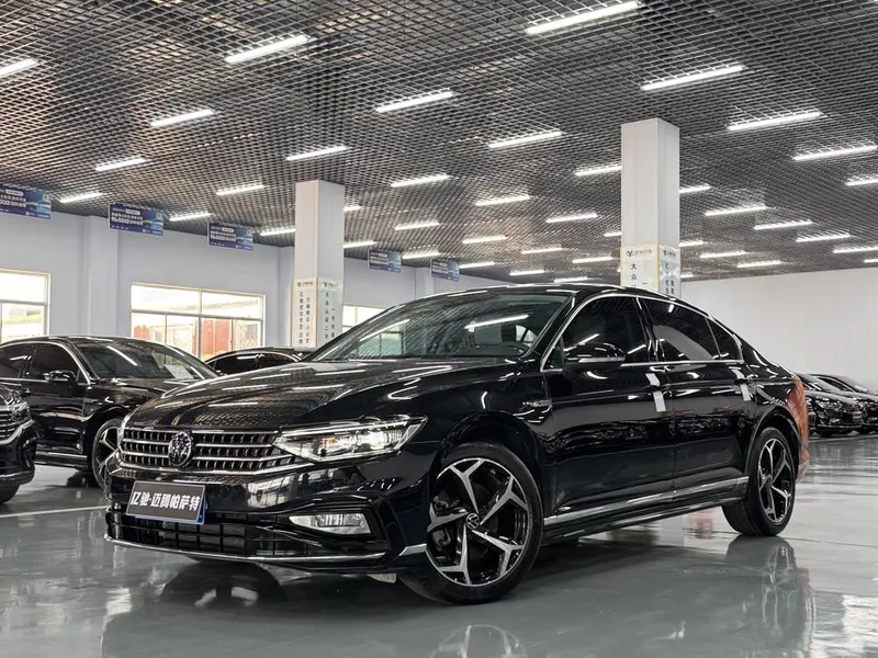 Volkswagen Magotan, 2023