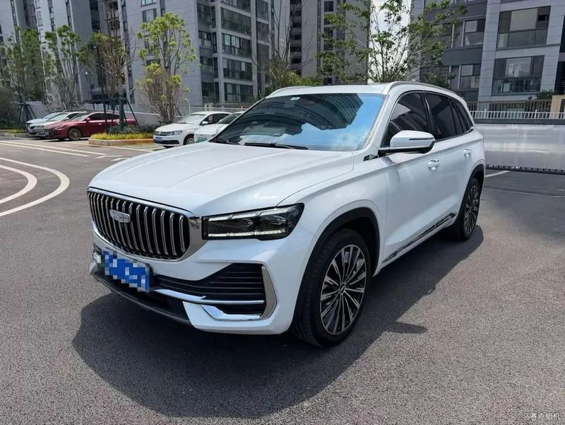 Geely Xingyue L, 2025